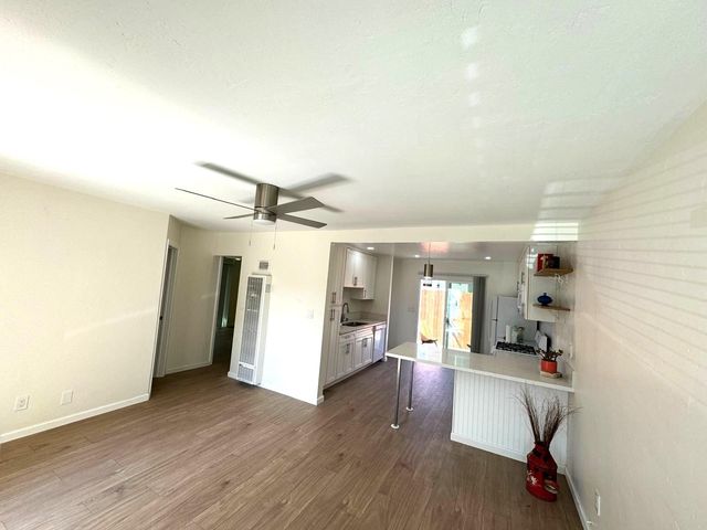 324 S  49th St, San Diego, CA 92113