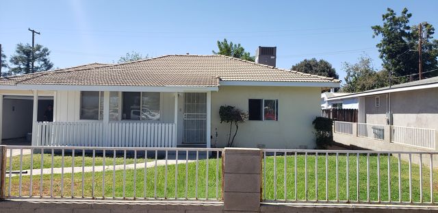 925 Chapel Dr, Bakersfield, CA 93304