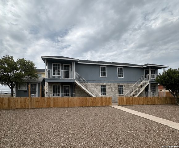2811 Siwel St, Eagle Pass, TX 78852