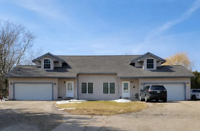 N4583 Hickory Rd, Hustisford, WI 53034