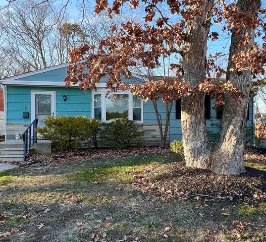 515 6th St, Somers Point, NJ 08244