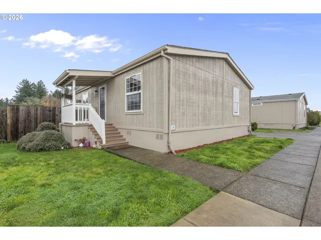 1000 S  McKern Ct #10, Newberg, OR 97132