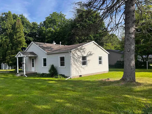 4065 W  Orland Rd, Angola, IN 46703