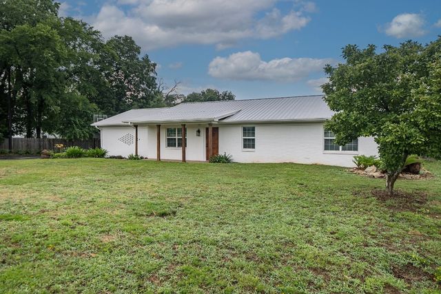 20611 County Road 2199, Troup, TX 75789