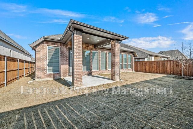 1822 Buckeye Ln, Mansfield, TX 76063