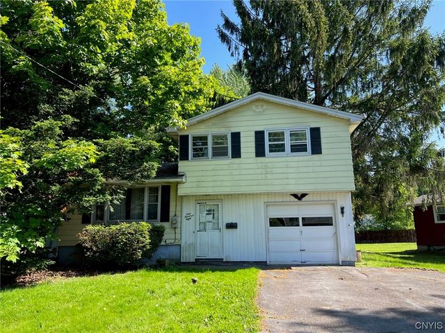 108 Rosewood Dr, Liverpool, NY 13090