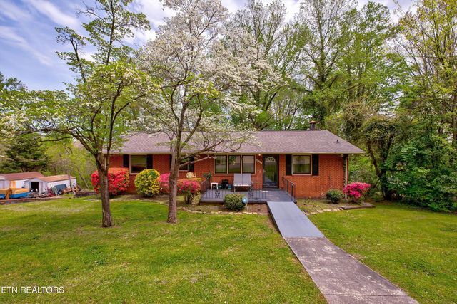 3604 Sprucewood Rd, Knoxville, TN 37921
