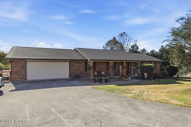 4924 W  Emory Rd, Powell, TN 37849