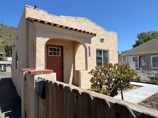 344-350 N  Ventura Ave, Ventura, CA 93001