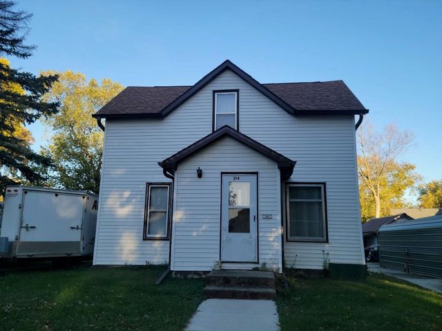 214 N  12th St, Estherville, IA 51334