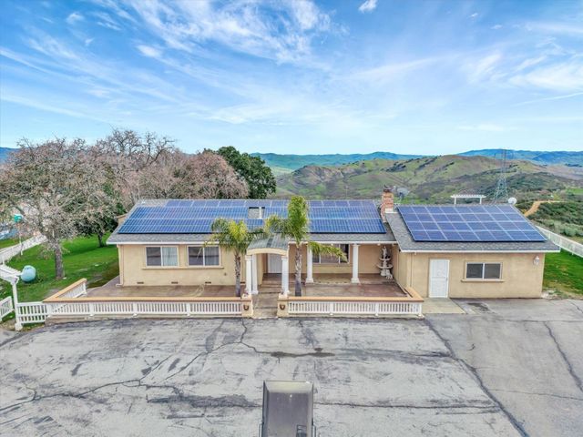 11670 Cienega Rd, Hollister, CA 95023