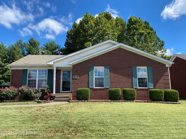 211 Holly Hills Dr, Fairdale, KY 40118