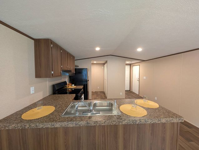 137 Sanders Ln #137, Greenville, SC 29609