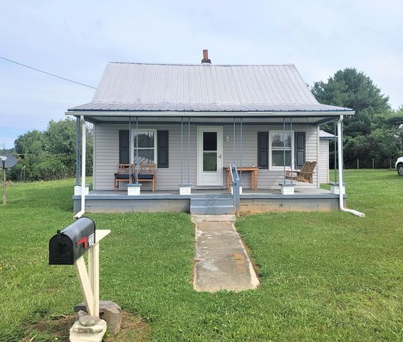 233 Cloverdale Addition Rd, Peterstown, WV 24963