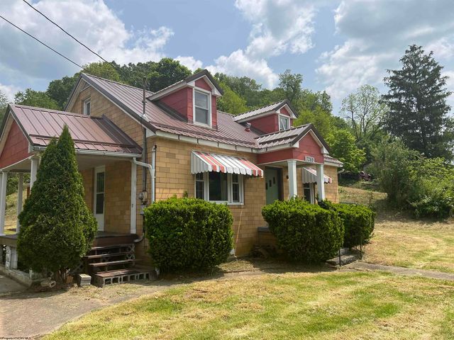 7265 Buckhannon Pike, Mount Clare, WV 26408