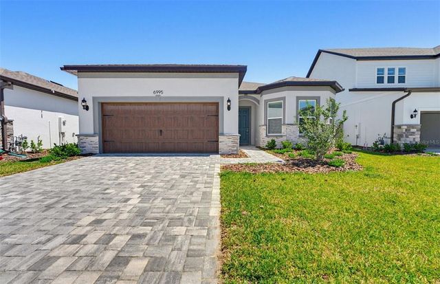 6995 Depue Dr, Wesley Chapel, FL 33545