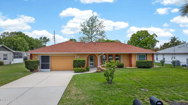1918 Umbrella Tree Dr, Edgewater, FL 32141