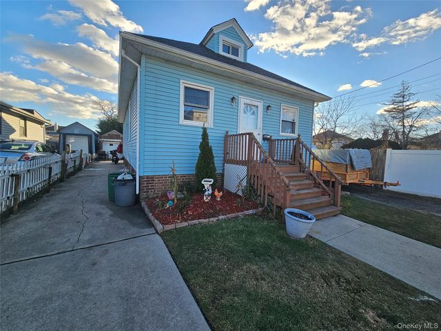 ハウス売りです。 11096 Homes For Sale & 11096 Real Estate - 88 Homes | Trulia