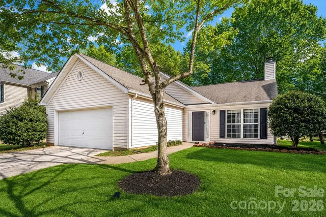 14242 Carolina Forest Ct, Charlotte, NC 28273