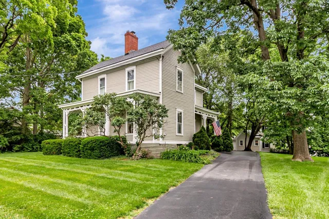 410 E  Sharon Rd, Cincinnati, OH 45246