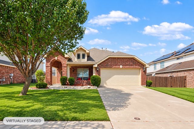 200 Lorient Dr, Mansfield, TX 76063