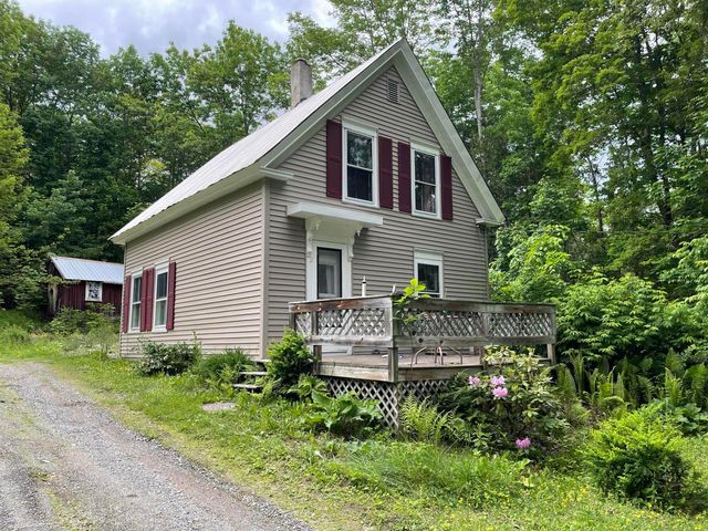 13 Monument Road, Abbot, ME 04406