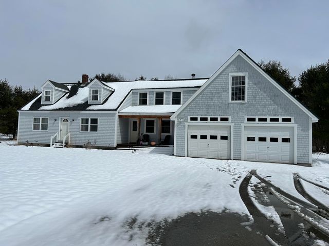 87 Maple Street, Kingfield, ME 04947