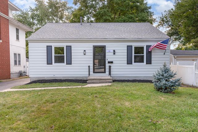 11 Central Ave, Aurora, IL 60506