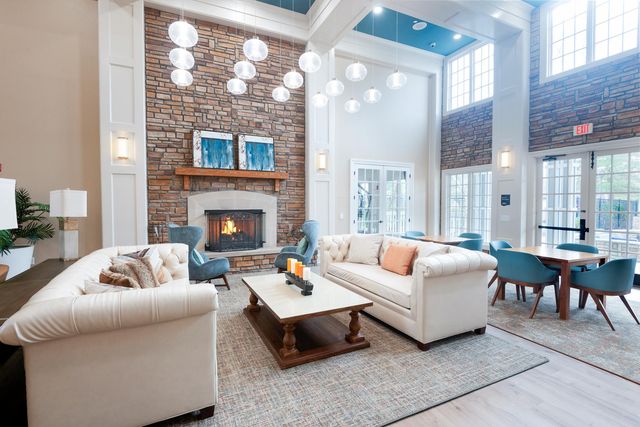 800 West St #1413, Braintree, MA 02184