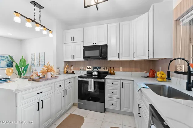 5645 KIMBRELL Drive S, Jacksonville, FL 32210
