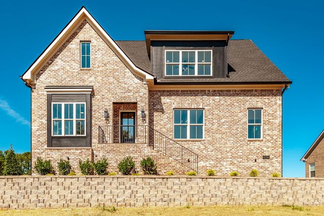 339 Raintree Dr #217, Hendersonville, TN 37075