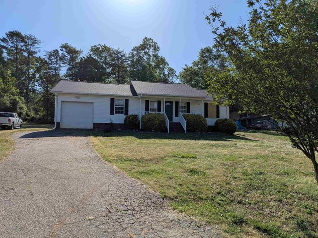 1314 Rainbow Lake Rd, Inman, SC 29349