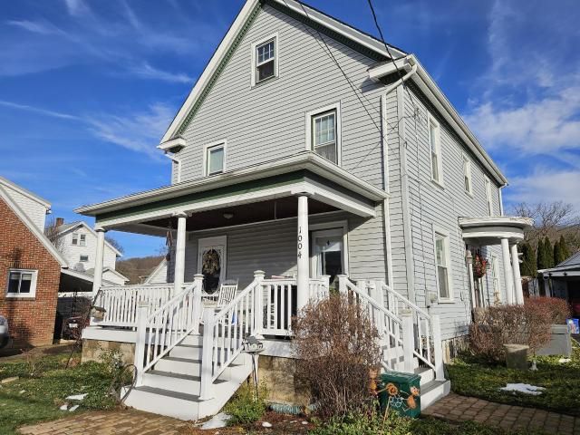 1004 Conewango Ave #10, Warren, PA 16365