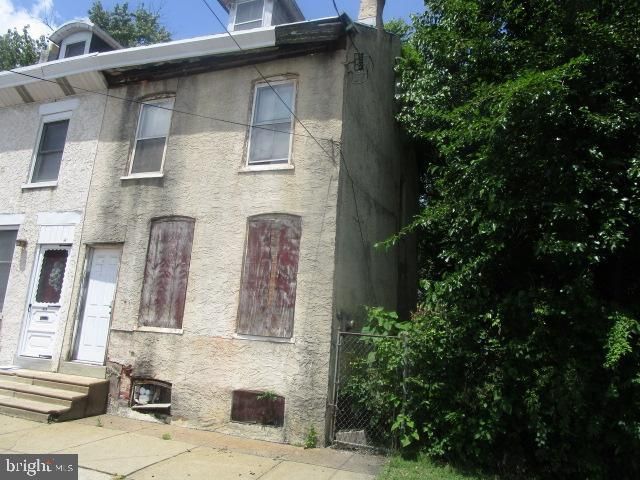 416 W  5th St, Chester, PA 19013