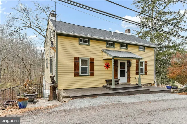 1381 School House Ln, Chester Springs, PA 19425