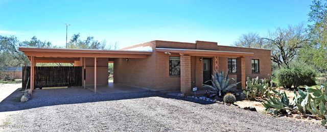 1161 W  Newton Dr, Tucson, AZ 85704