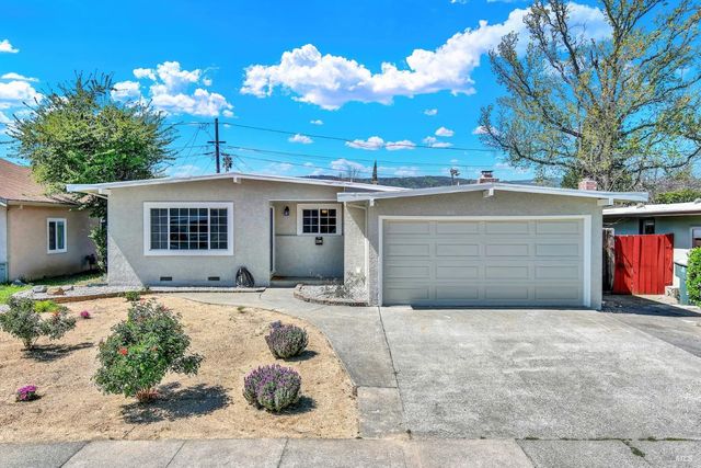 236 Madrone St, Vacaville, CA 95688