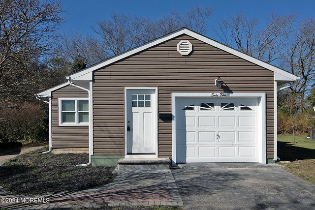 64 Coral Bell Holw Hollow, Toms River, NJ 08755