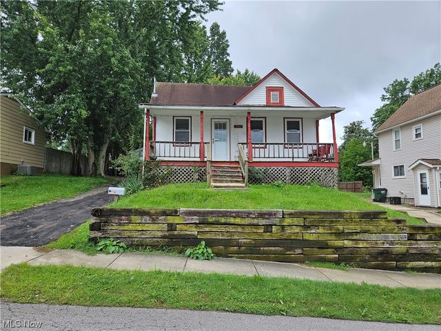 244 E  Cassell Ave, Barberton, OH 44203