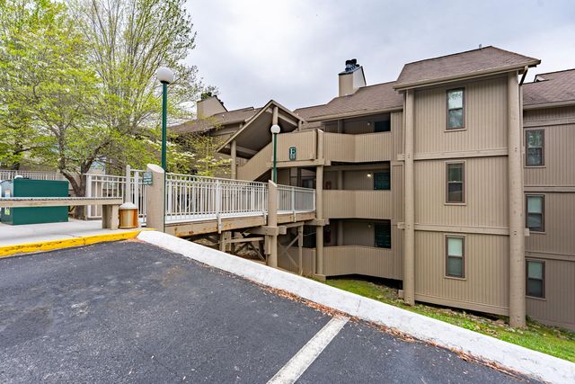 3710 Weber Rd #106, Gatlinburg, TN 37738