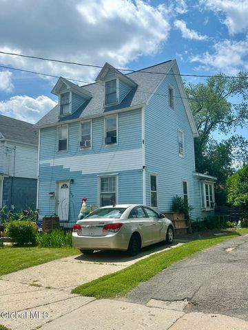 866 Thompson Street, Schenectady, NY 12306