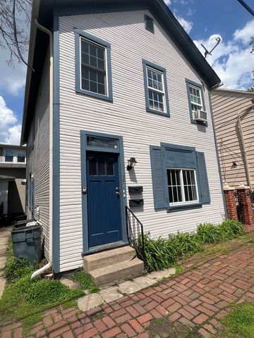287 14th St #1, Ambridge, PA 15003