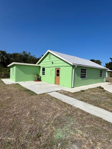 2410 San Marcos Ave, Fort Pierce, FL 34946