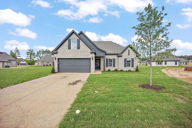 Silverbell Plan in Pine Wood, Southaven, MS 38672