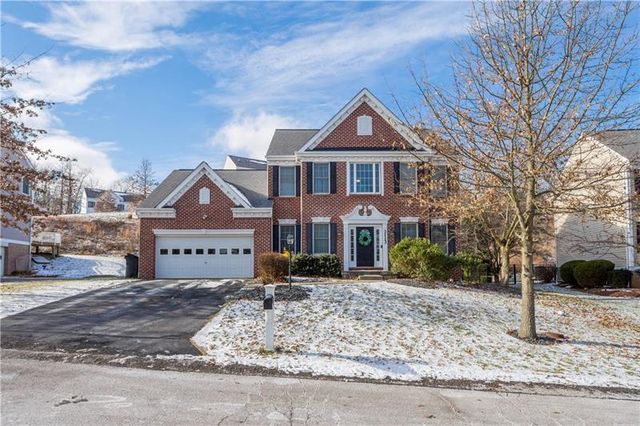 3113 Weeping Willow Dr, Bridgeville, PA 15017