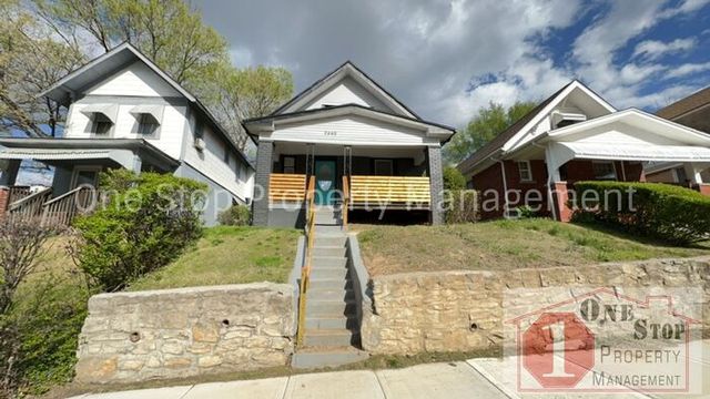 2445 Wabash Ave, Kansas City, MO 64127