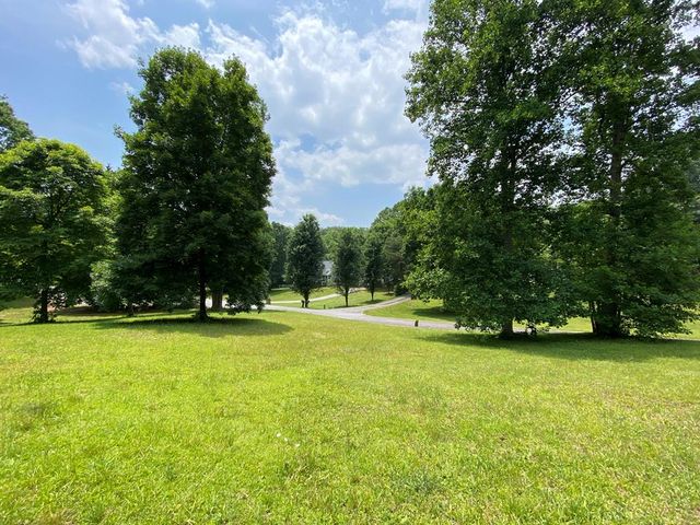 Deerbrook Dr, Hayesville, NC 28904