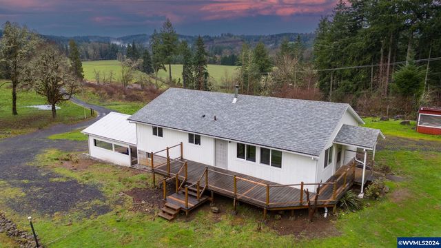 28451 Pleasant Valley Rd, Sweet Home, OR 97386