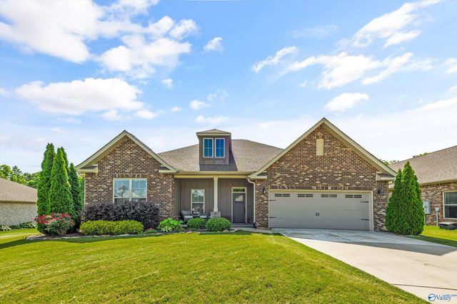 3030 Peevey Creek Ln SE, Owens Cross Roads, AL 35763
