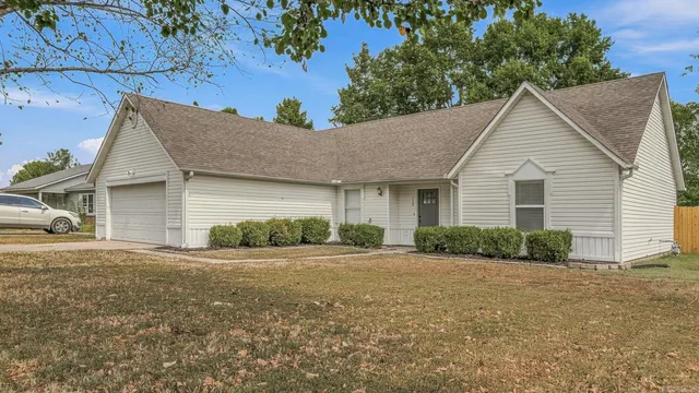 112 Margie Dr, Brookland, AR 72417